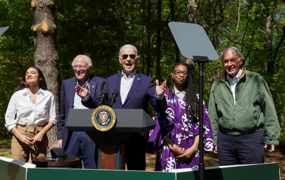 Tổng thống Mỹ, Joe Biden ph&aacute;t biểu tại&nbsp;ph&aacute;t biểu tại C&ocirc;ng vi&ecirc;n Rừng Prince William ở Triangle, bang Virginia. Ảnh: REUTERS&nbsp;