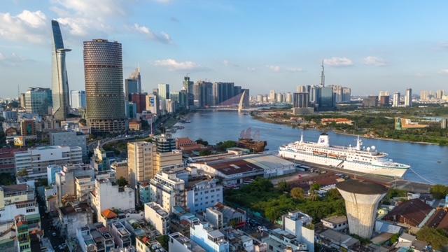 Định hướng phát triển sông Sài Gòn là lấy không gian ven sông làm “mặt tiền” để phát triển dải đô thị hiện đại, thu hút mạnh mẽ FDI. Ảnh: Hoàng Anh