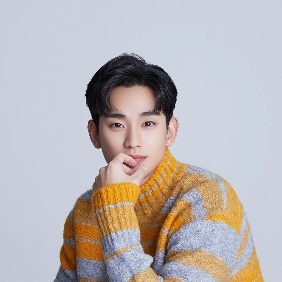 Kim Soo Hyun đang đ&agrave;m ph&aacute;n vai ch&iacute;nh trong phim truyền h&igrave;nh "Knock Off". Ảnh: Instagram