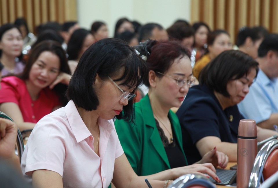 1.500 cán bộ, giáo viên ngành giáo dục Hà Nội được hướng dẫn, triển khai thí điểm học bạ số cấp tiểu học