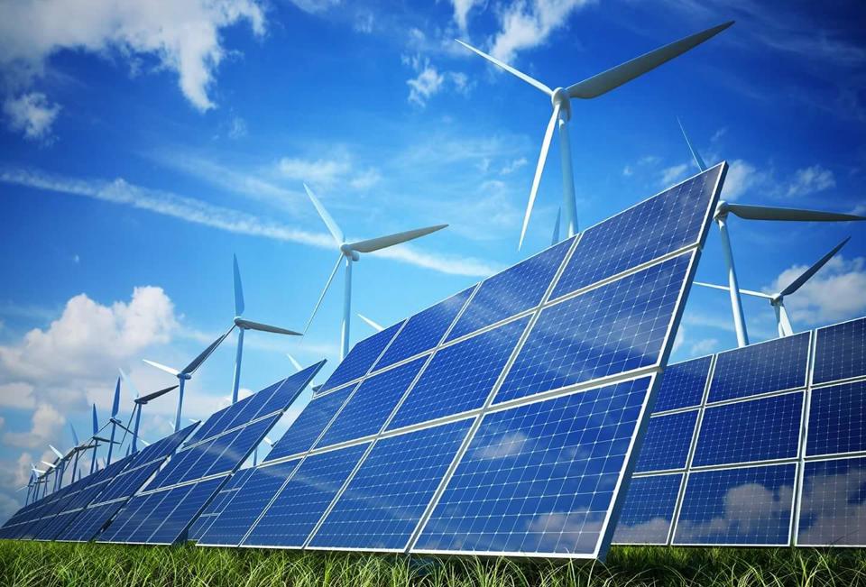 Năng lượng xanh, năng lượng tái tạo đang là ưu tiên của các nước trên thế giới. Ảnh: AFP