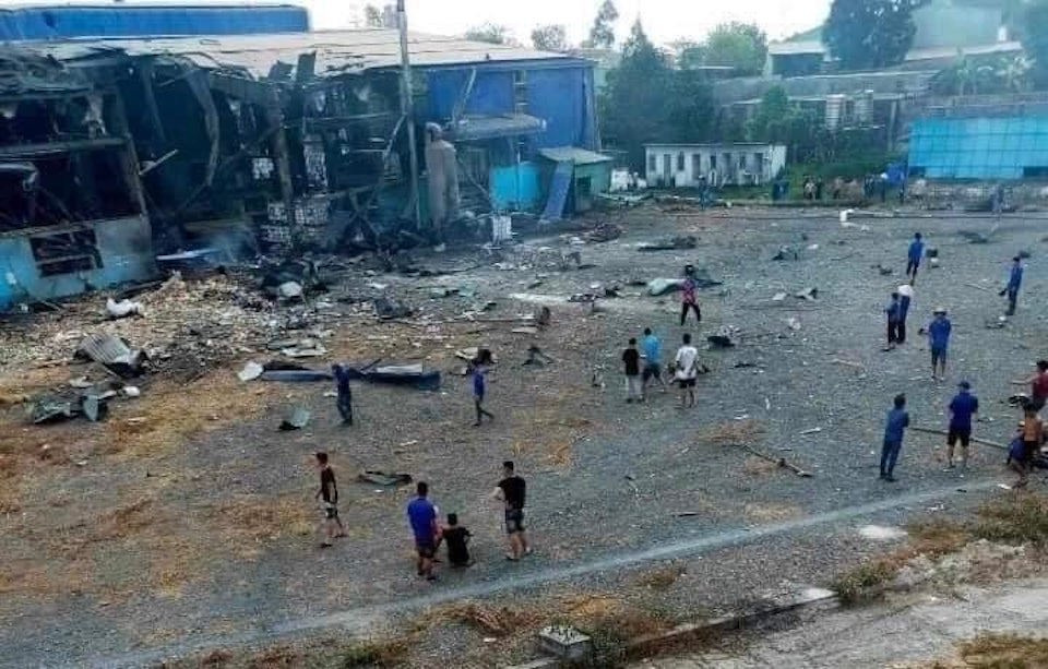 Hiện trường tan hoang sau vụ nổ l&ograve; hơi khiến nhiều người thương vong ở Đồng Nai.