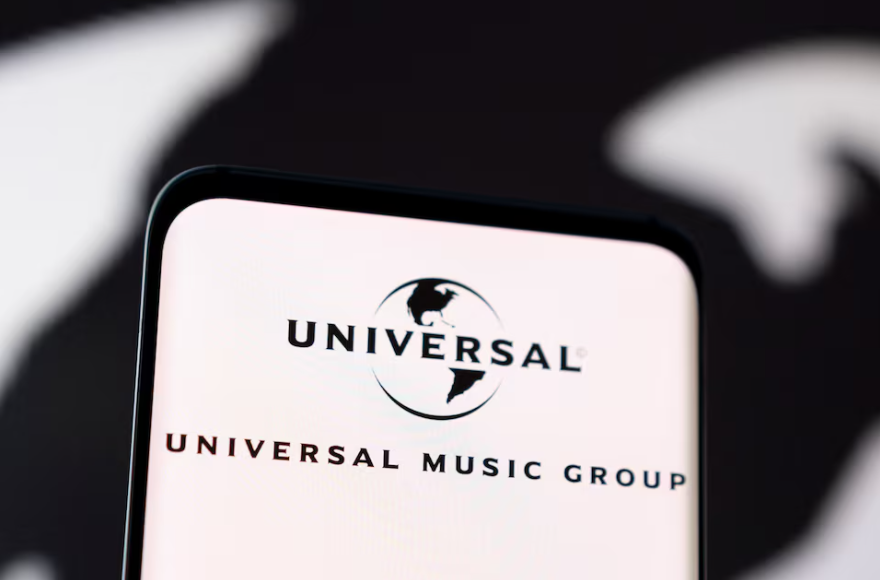 Universal Music Group lagrave; tập đoagrave;n acirc;m nhạc đa quốc gia lớn nhất thế giới, sở hữu danh mục nghệ sĩ vagrave; bản thu acirc;m khổng lồ. Ảnh:nbsp;Dado Ruvic