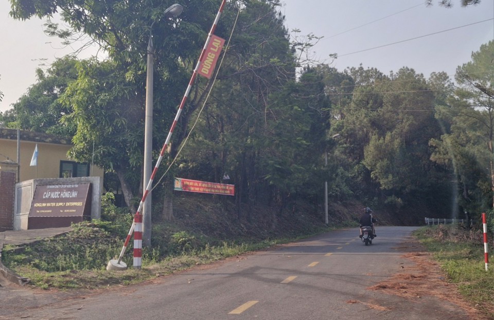 V&agrave;o những ng&agrave;y nắng n&oacute;ng, người d&acirc;n khu vực ven rừng Hồng Lĩnh thường c&oacute; th&oacute;i quen l&ecirc;n rừng, khe suối giải nhiệt, trong đ&oacute; một bộ phận c&oacute; thể mang theo bật lửa, di&ecirc;m, tiềm ẩn nhiều nguy cơ&nbsp; xảy ra ch&aacute;y rừng