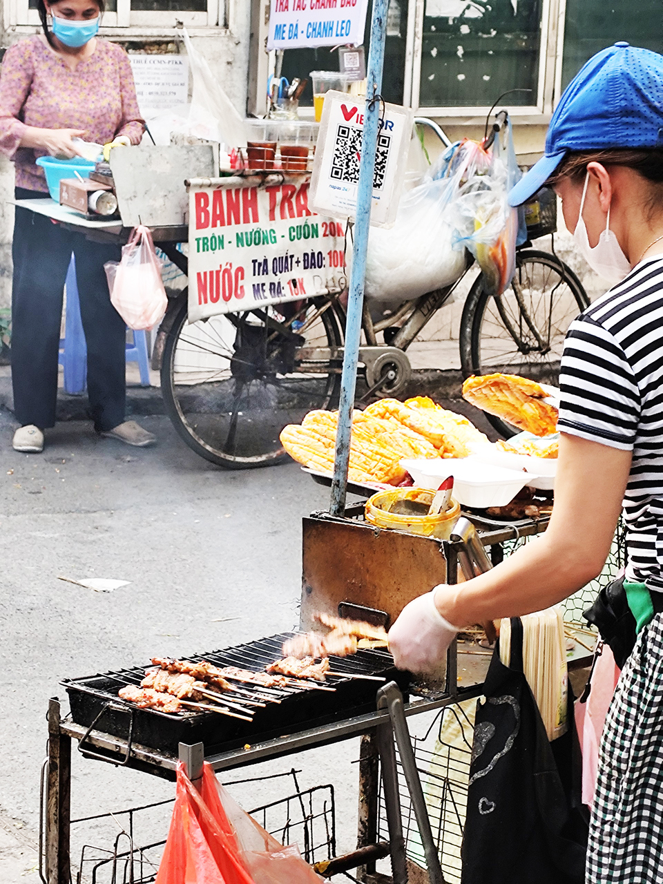 Nắng n&oacute;ng c&agrave;ng l&agrave; thời gian thuận lợi để vi khuẩn sinh s&ocirc;i, dẫn đến thực phẩm c&agrave;ng dễ bị nhiễm bẩn g&acirc;y ngộ độc.&nbsp;