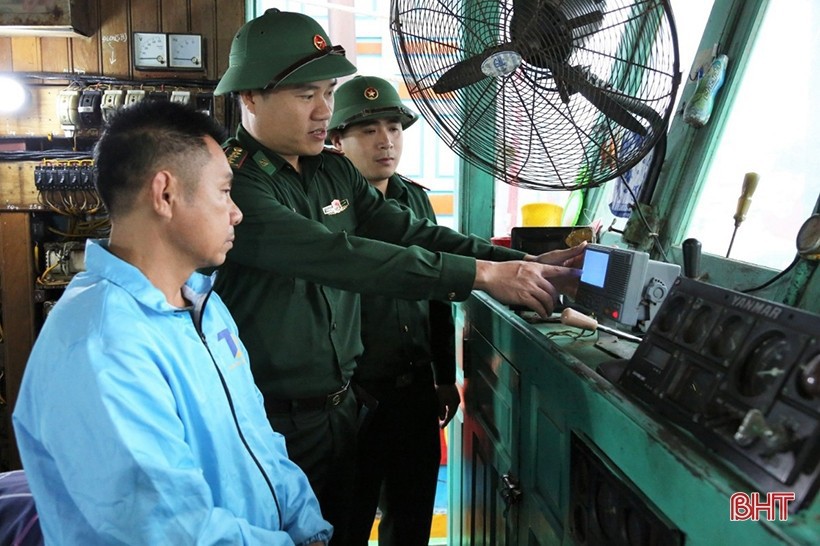 Thủ tướng y&ecirc;u cầu trung phát hi&ecirc;̣n, đi&ecirc;̀u tra và xác minh th&ocirc;ng tin đ&ecirc;̉ xử lý vi phạm quy định v&ecirc;̀ H&ecirc;̣ th&ocirc;́ng giám sát hành trình tàu cá (VMS).