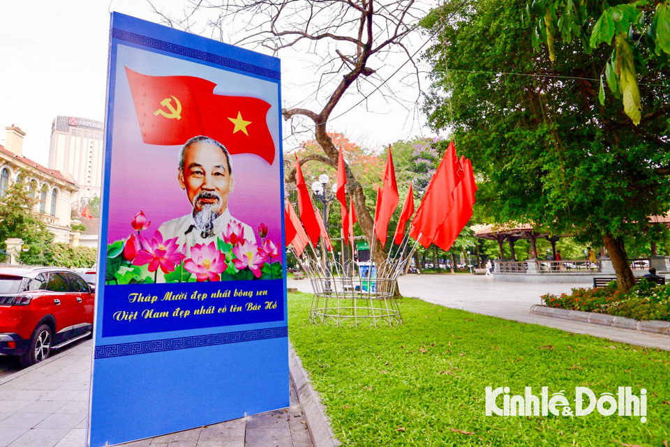 Trang hoàng cờ hoa kỷ niệm 134 năm Ngày sinh Chủ tịch Hồ Chí Minh - Ảnh 5