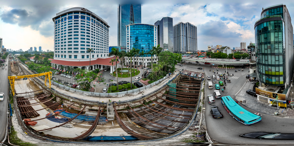 &nbsp; Việc thi c&ocirc;ng dốc hạ ngầm từ ga S8 - ga tr&ecirc;n cao xuống ga S9 (tuyến ĐSĐT Nhổn - ga H&agrave; Nội đang triển khai theo đ&uacute;ng kế hoạch đ&atilde; đề ra.