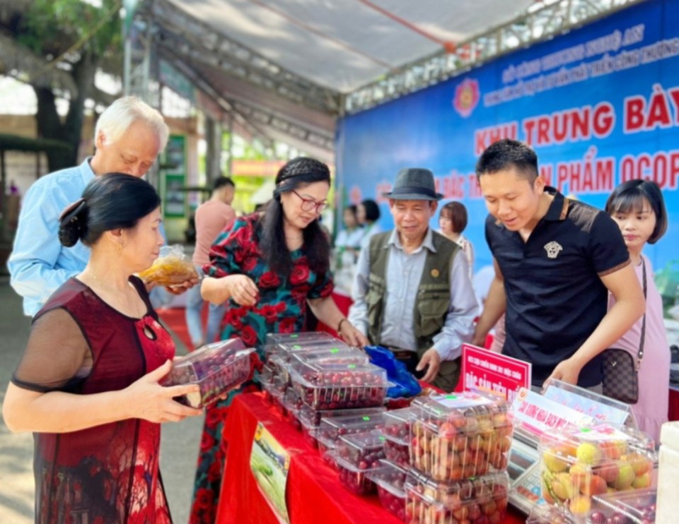 C&aacute;c sản phẩm c&ocirc;ng nghiệp n&ocirc;ng th&ocirc;n ti&ecirc;u biểu đều chất lượng, năng lực sản xuất cao, cung ứng tốt nhu cầu thị trường...