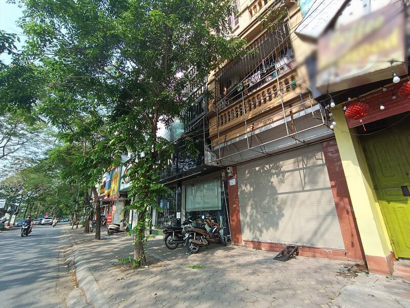 Nh&agrave; phố tại quận Thanh Xu&acirc;n (H&agrave; Nội). Ảnh: Thu Giang
