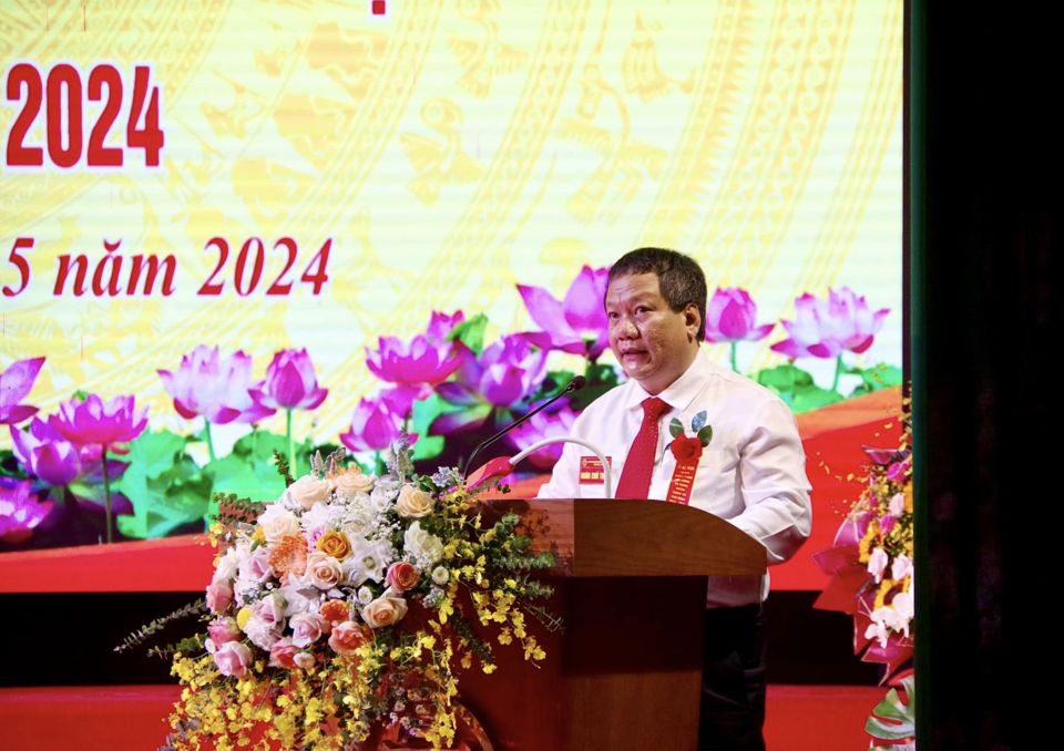 Chủ tịch UBND huyện Thanh Trigrave; Nguyễn Tiến Cường phaacute;t biểu tại Đại hội.
