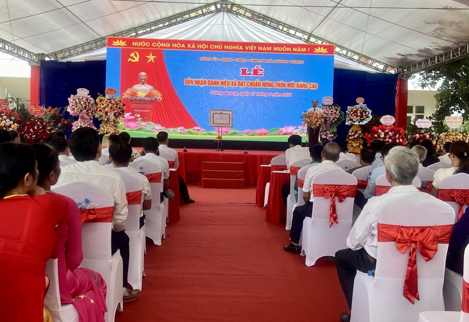 Huyện Gia Lâm: xã Dương Quang đón nhận danh hiệu Nông thôn mới nâng cao - Ảnh 1