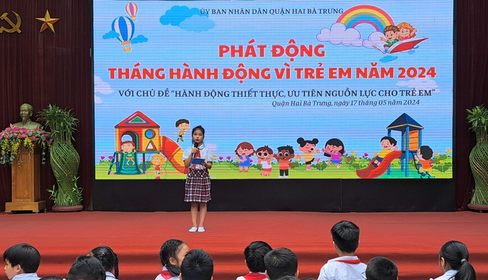 Học sinh trường Tiểu học Vĩnh Tuy đại diện trẻ em Quận Hai B&agrave; Trưng hưởng ứng Th&aacute;ng h&agrave;nh động