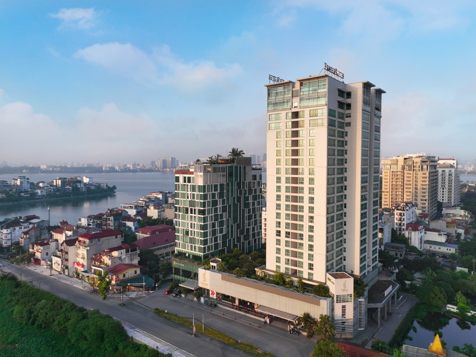 Sau 16 năm hoạt động, Fraser Suites Hanoi vẫn duy tr&igrave; vị thế một trong những khu căn hộ dịch vụ cao cấp h&agrave;ng đầu tại Thủ đ&ocirc;. Cả năm 2023, Fraser Suites Hanoi đạt tỉ lệ lấp đầy ấn tượng l&ecirc;n tới 84%.