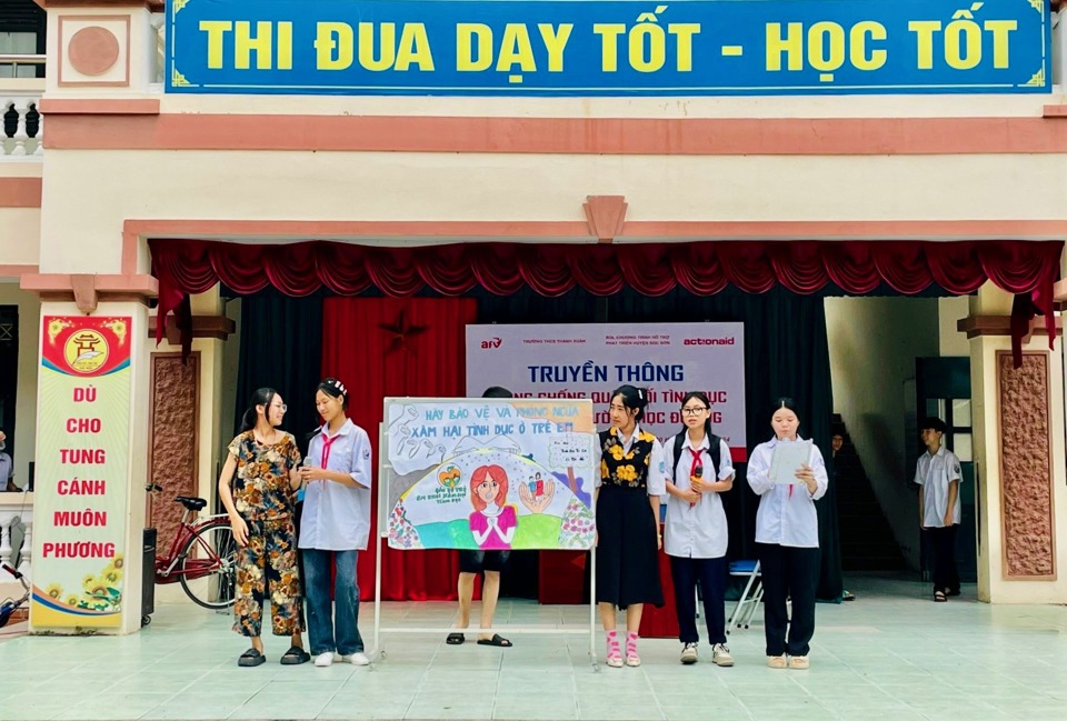 Một tiểu phẩm tuy&ecirc;n truyền về ph&ograve;ng chống quấy rối t&igrave;nh dục của c&aacute;c em học sinh tại huyện S&oacute;c Sơn.