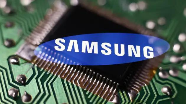 Samsung hiện đang l&agrave; một trong những c&ocirc;ng ty sản xuất chip h&agrave;ng đầu thế giới. Ảnh: CNBC