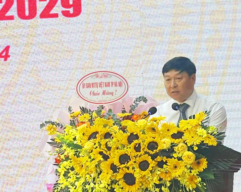 Ph&oacute; chủ tịch UBMTTQ TP H&agrave; Nội Phạm Anh Tuấn ph&aacute;t biểu chỉ đạo tại Đại hội.
