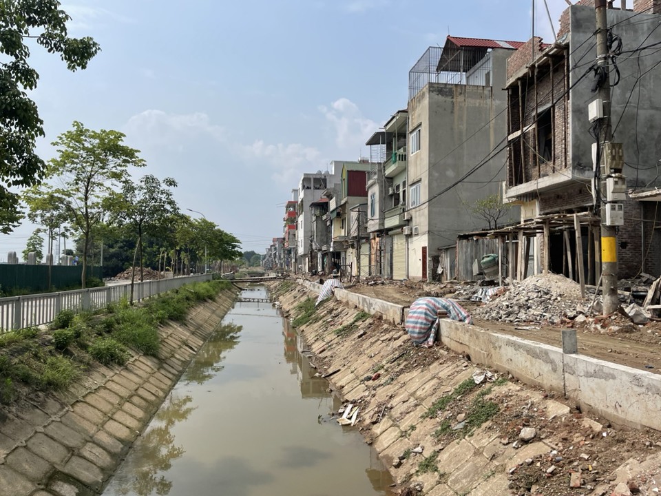 C&aacute;c c&ocirc;ng tr&igrave;nh vi phạm ven k&ecirc;nh T&acirc;y sẽ tiếp tục được vận động th&aacute;o dỡ, xử l&yacute; theo quy định &nbsp;