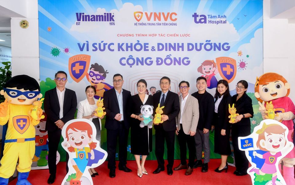 Hợp t&aacute;c chiến lược kết hợp dinh dưỡng v&agrave; chăm s&oacute;c y tế được Vinamilk, VNVC v&agrave; T&acirc;m Anh kỳ vọng sẽ mang đến nhiều lợi &iacute;ch cho cộng đồng.