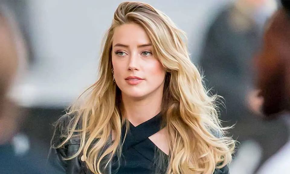 Amber Heard được đặt biệt danh mỹ nh&acirc;n sở hữu gương mặt c&oacute; tỉ lệ v&agrave;ng. Ảnh: Instagram