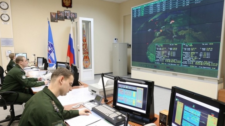 Ph&ograve;ng điều khiển hoạt động của radar Voronezh, trạm radar cảnh b&aacute;o sớm của Nga. Ảnh: Sputnik