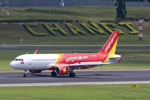 Vietjet tặng 10.000 vé bay chỉ từ 0 đồng, mừng kỷ niệm “chuyến bay nụ cười” đến Singapore - Ảnh 1