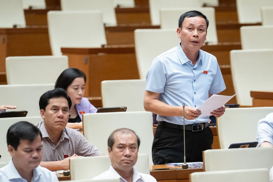 Đại biểu Quốc hội Ho&agrave;ng Hữu Chiến (Đo&agrave;n tỉnh An Giang)