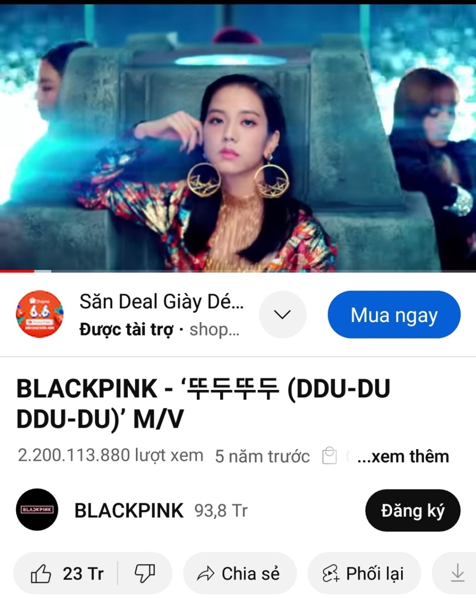 MV "DDU-DU DDU-DU" vượt mốc 2,2 tỷ lượt xem. Ảnh chụp m&agrave;n h&igrave;nh.