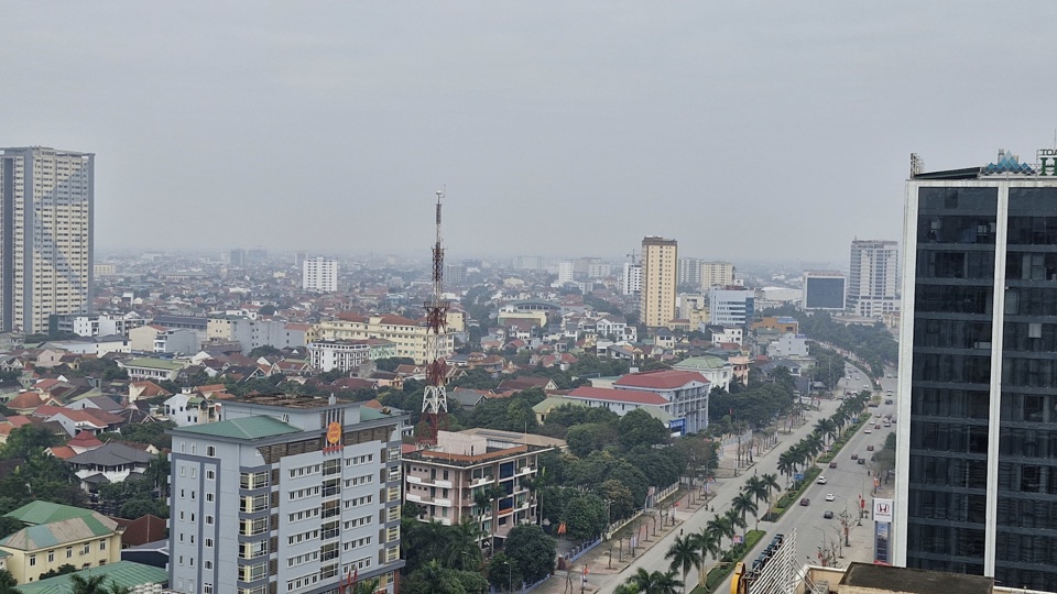 Sau s&aacute;p nhập v&agrave; mở rộng địa giới h&agrave;nh ch&iacute;nh TP Vinh sẽ c&oacute; diện t&iacute;ch hơn 166km2, quy m&ocirc; d&acirc;n số hơn 580 ngh&igrave;n người, với 33 đơn vị h&agrave;nh ch&iacute;nh cấp x&atilde;, phường.&nbsp;