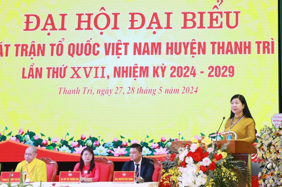 Chủ tịch Ủy ban MTTQ TP H&agrave; Nội Nguyễn Lan Hương ph&aacute;t biểu chỉ đạo tại Đại hội. &nbsp;