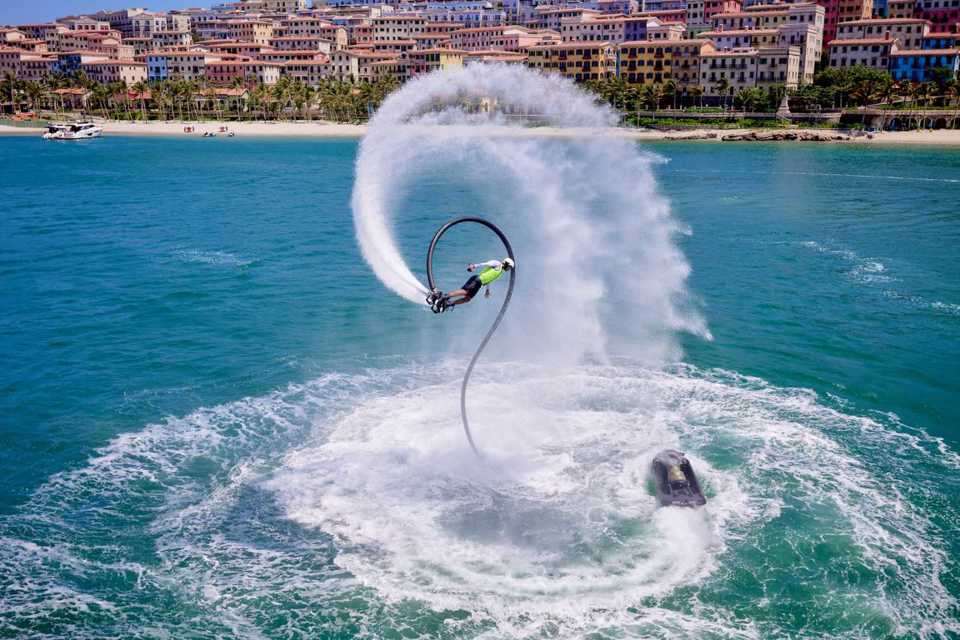 Show Jetski &amp; Flyboards được xem l&agrave; &ldquo;đặc sản&rdquo; tại Ph&uacute; Quốc sẽ &ldquo;tr&igrave;nh l&agrave;ng&rdquo; tại Da Nang Downtown trong thời gian tới. (Ảnh minh họa)