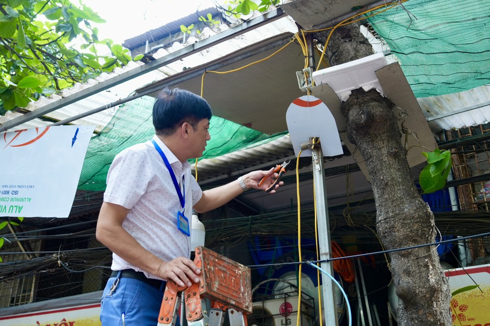 Xử lý lấn chiếm sân tập thể ở khu Thành Công làm nơi kinh doanh  - Ảnh 2