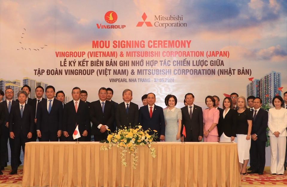 L&atilde;nh đạo Tập đo&agrave;n Mitsubishi Corporation, L&atilde;nh đạo Tập đo&agrave;n Vingroup v&agrave; c&aacute;c c&ocirc;ng ty th&agrave;nh vi&ecirc;n tại Lễ k&yacute; kết bi&ecirc;n bản ghi nhớ (MoU) hợp t&aacute;c chiến lược to&agrave;n diện.