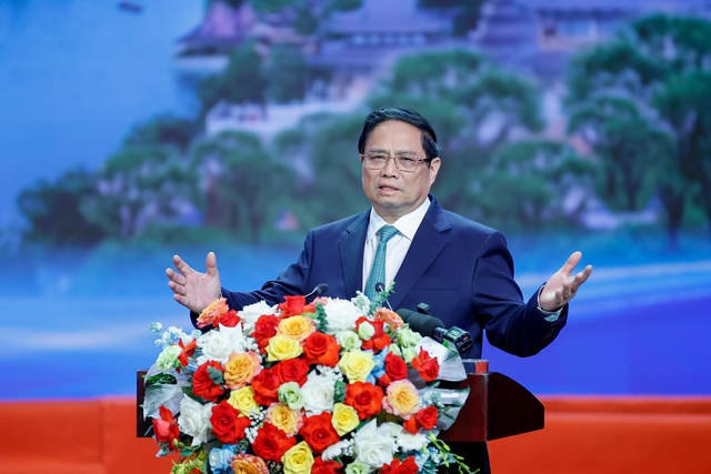 Thủ tướng Ch&iacute;nh phủ Phạm Minh Ch&iacute;nh dự Hội nghị c&ocirc;ng bố quy hoạch tại tỉnh Ninh B&igrave;nh.