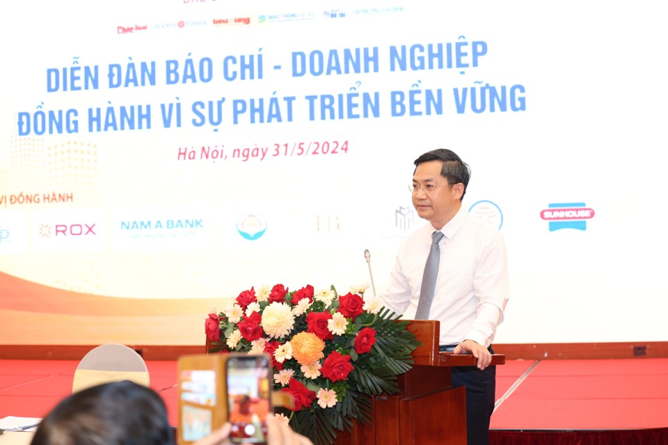 Phó Chủ tịch UBND TP Hà Nội Hà Minh Hải phát biểu tại Diễn đàn. Ảnh: Thanh Hải