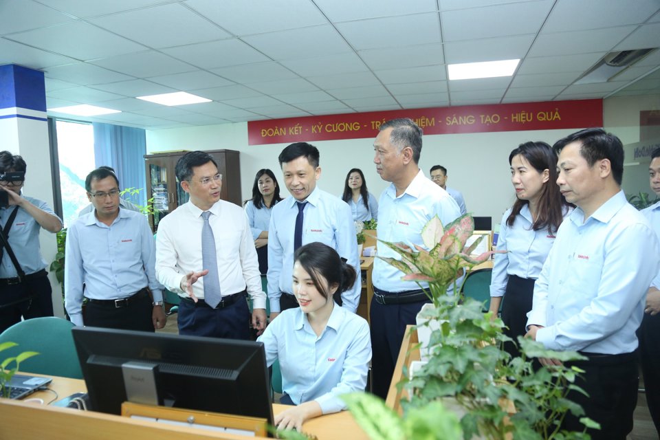 Ph&oacute; Chủ tịch UBND TP H&agrave; Minh Hải thăm to&agrave; soạn b&aacute;o điện tử B&aacute;o Kinh tế &amp; Đ&ocirc; thị.