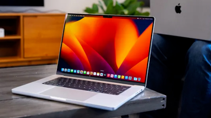 Apple khoe thời lượng pin cực 'trâu' của MacBook