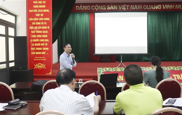 C&aacute;c học vi&ecirc;n tham gia buổi tập huấn.