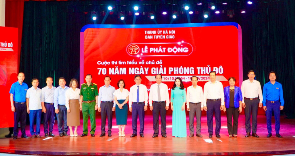 C&aacute;c đại biểu tham dự Lễ ph&aacute;t động cuộc thi, ng&agrave;y 26/4/2024.