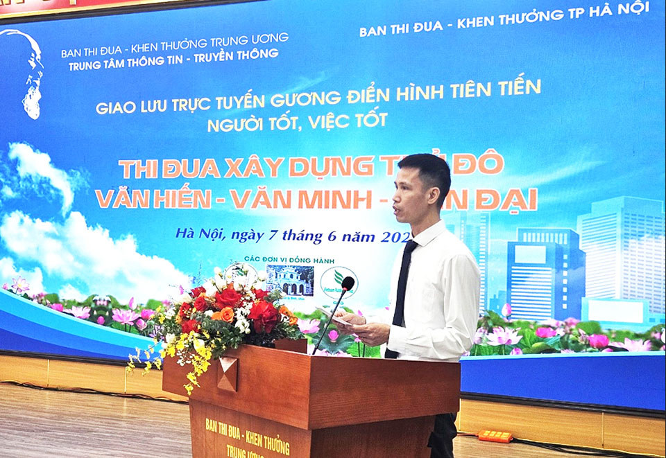 Gi&aacute;m đốc Trung t&acirc;m Th&ocirc;ng tin - Truyền th&ocirc;ng,&nbsp; Ban Thi đua - Khen thưởng T.Ư Nguyễn Thế Hu&acirc;n ph&aacute;t biểu tại chương tr&igrave;nh.