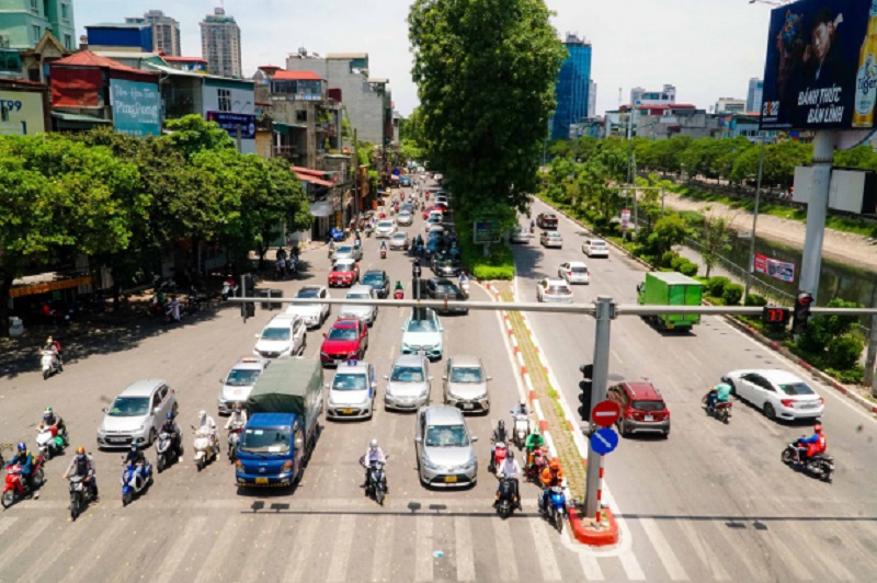 Dự b&aacute;o thời tiết ng&agrave;y 15/6/2024: H&agrave; Nội ng&agrave;y nắng n&oacute;ng, chiều tối mưa to. Ảnh minh họa. Nguồn: Internet.