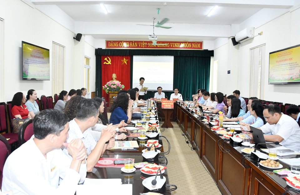 Quang cảnh buổi Toạ đ&agrave;m.