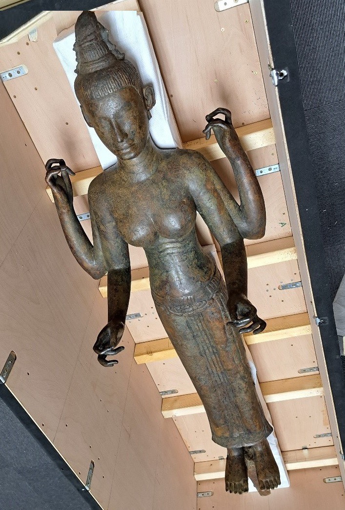 Tiếp nhận cổ vật tượng đồng Nữ thần Durga từ Vương quốc Anh về Việt Nam - Ảnh 2