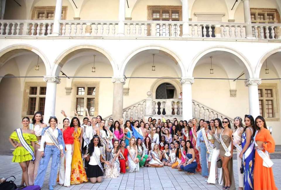 Lydie Vũ v&agrave; c&aacute;c th&iacute; sinh tại cuộc thi Hoa hậu Si&ecirc;u Quốc gia Miss Supranational 2024.