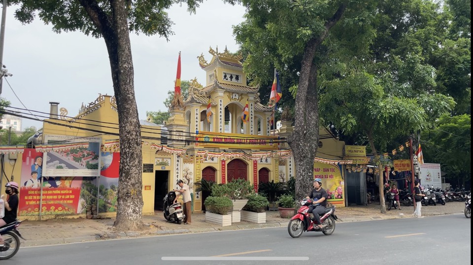 Ba ngôi chùa Thiền Quang, Quang Hoa, Pháp Hoa nằm sát cạnh nhau. Ảnh: Thành Luân