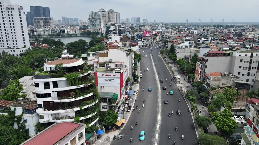 Theo Ban Quản l&yacute; dự &aacute;n đầu tư x&acirc;y dựng c&ocirc;ng tr&igrave;nh giao th&ocirc;ng TP H&agrave; Nội, dự x&acirc;y dựng cầu vượt An Dương đoạn từ kh&aacute;ch sạn Thắng Lợi chợ hoa Quảng An sẽ ho&agrave;n th&agrave;nh thảm mịn to&agrave;n bộ tuyến trước ng&agrave;y 30/6.&nbsp;