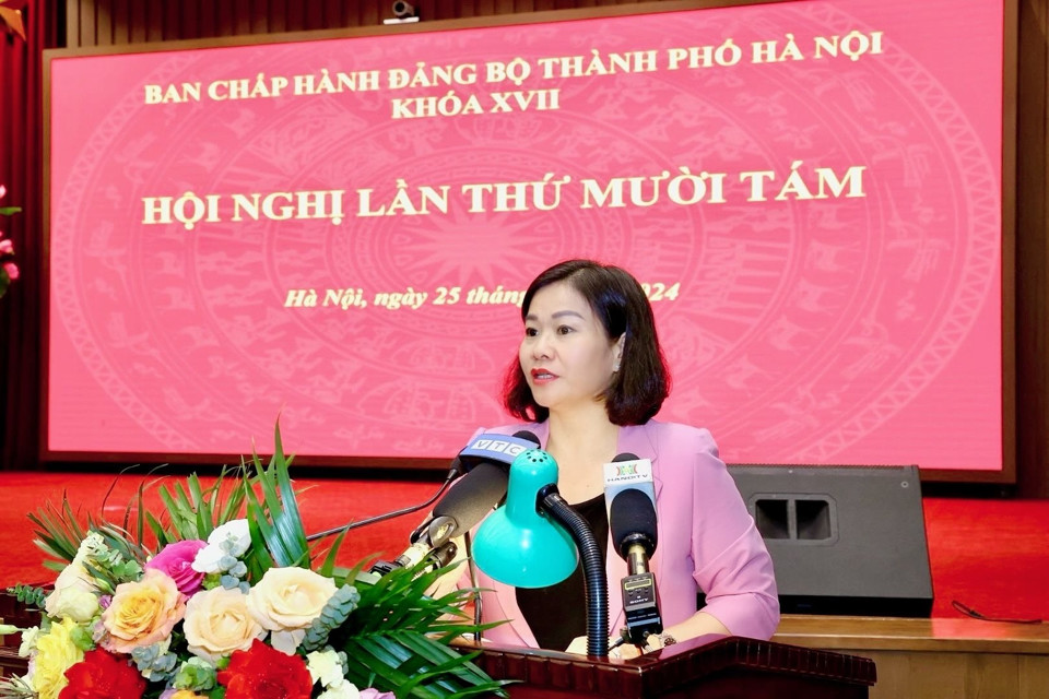 Ph&oacute; B&iacute; thư Thường trực Th&agrave;nh ủy Nguyễn Thị Tuyến ph&aacute;t biểu khai mạc hội nghị