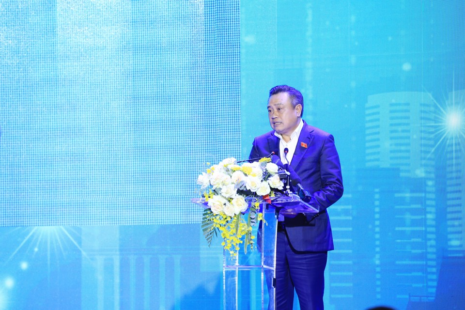 Chủ tịch UBND TP H&agrave; Nội Trần Sỹ Thanh ph&aacute;t biểu tại hội nghị.&nbsp;