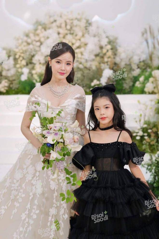 Dàn sao Việt dự đám cưới của Midu và thiếu gia kém tuổi - Ảnh 15