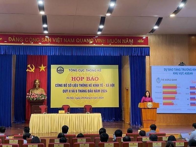 Quang cảnh họp b&aacute;o